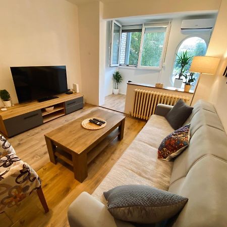 Apartman Ann II Pančevo Exterior foto